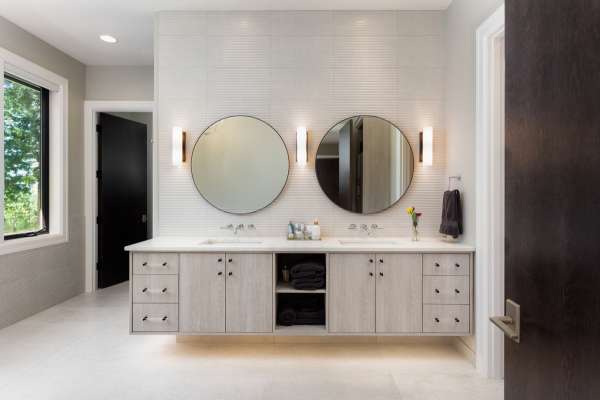 Bathroom Mirrors for Every Budget